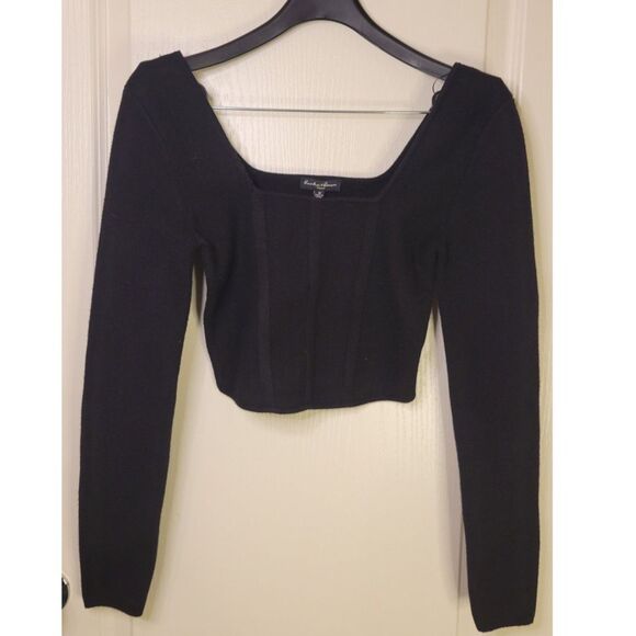 Hunter & Brown Black Long Sleeve Cropped Sweater - Picture 1 of 4